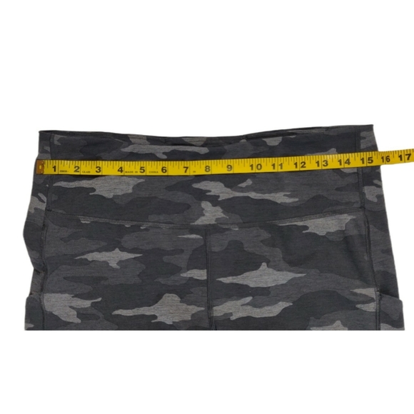 Athleta Ultimate Stash Pocket Camo 7/8 Tight, Heather Grey - Picture 13 of 16